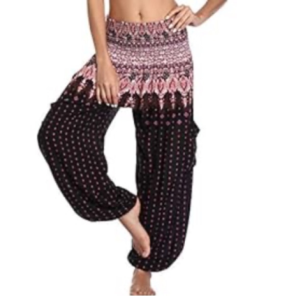 Urban Coco Pants - 🩷 URBAN COCO Smocked Waisted Floral Print Harem Pants